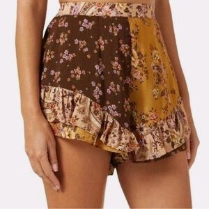 SPELL MELODY FRILL SHORTS (M)